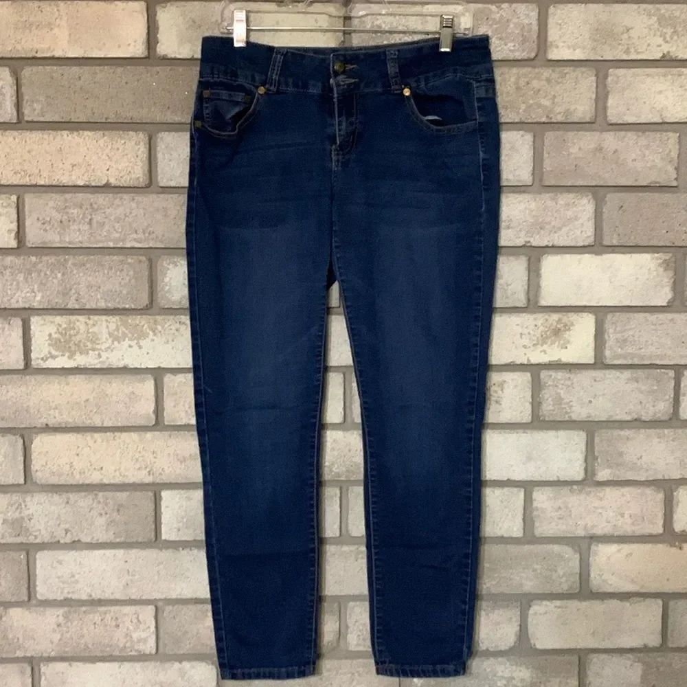 3for$20 jeans size 13 junior